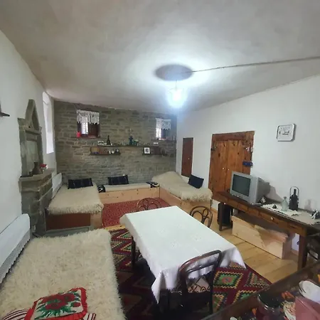 Traditional Guesthouse Permet Exterior photo
