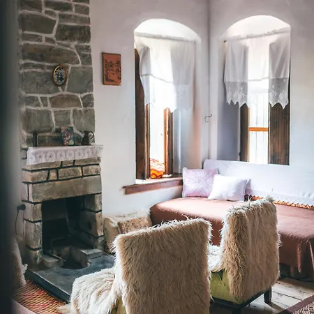 Traditional Guesthouse Permet Exterior photo