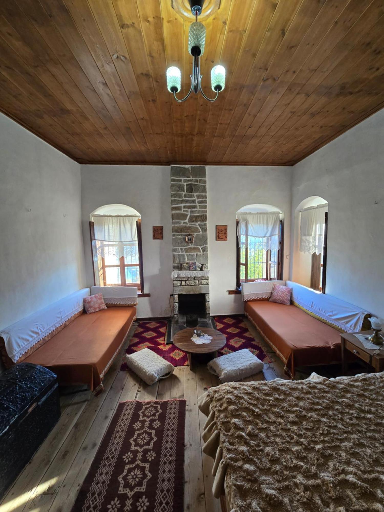 Traditional Maison d'hôtes Përmet